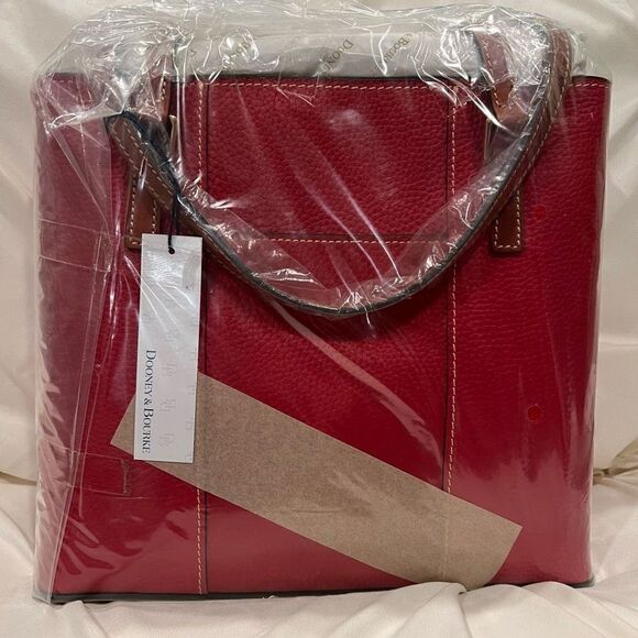 Dooney & Bourke Pebble Grain Small Lexington Red NWT in original packaging - Picture 7 of 8